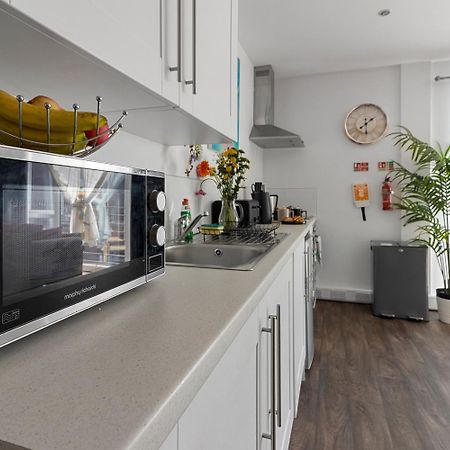 Exeter City Centre Apartments Baxter Apartment Buitenkant foto