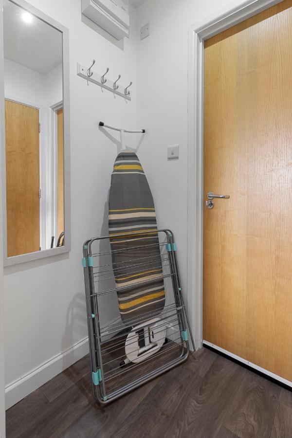 Exeter City Centre Apartments Baxter Apartment Buitenkant foto